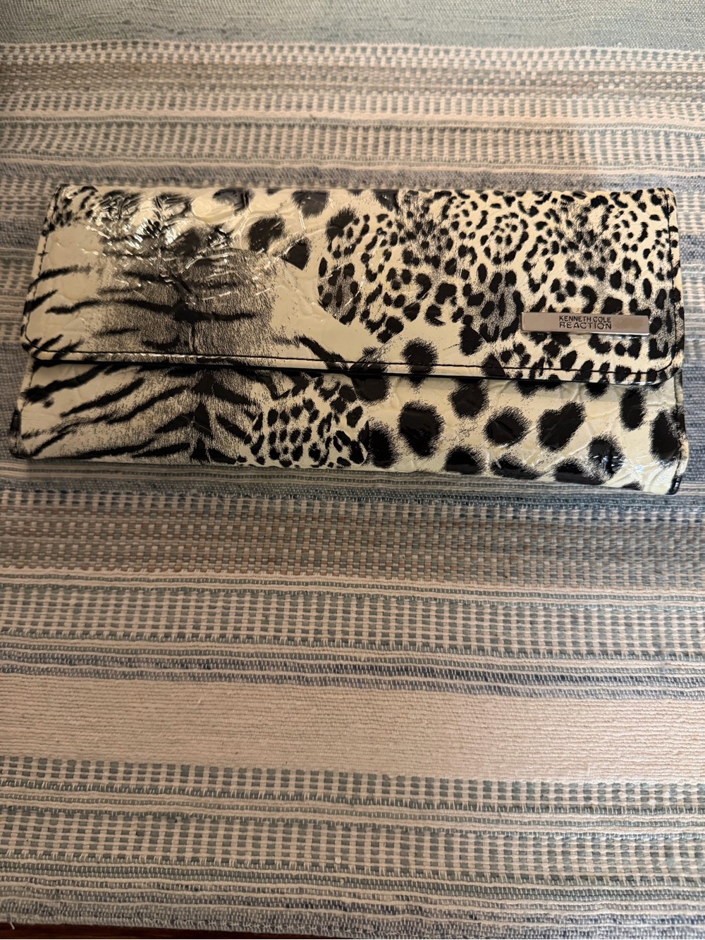 Kenneth Cole Reaction Black & White Animal-Print Fold over Clutch Wallet